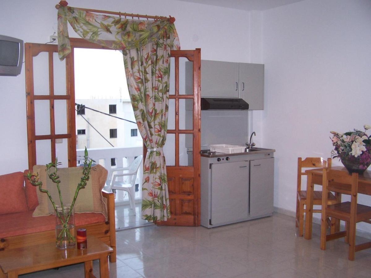 Sea Stone Apartments Karpathos Zimmer foto